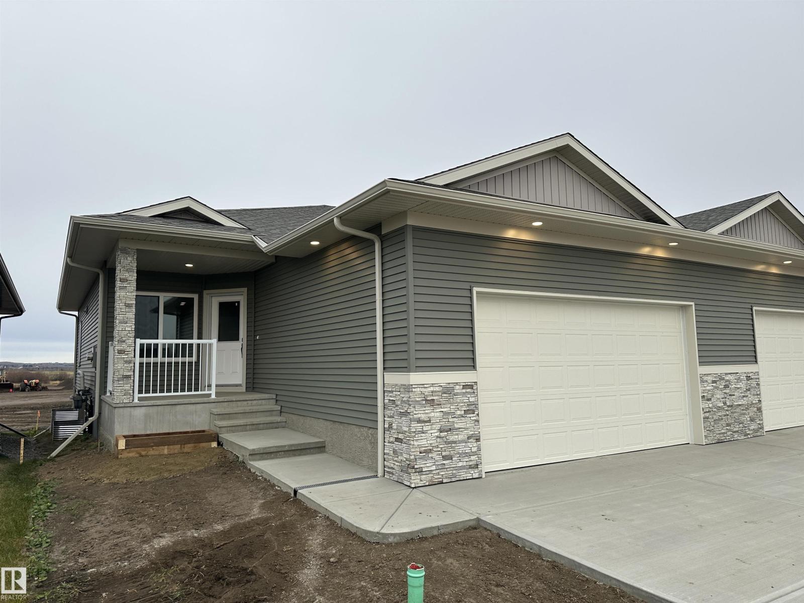 #33 11 DALTON LI, spruce grove, Alberta