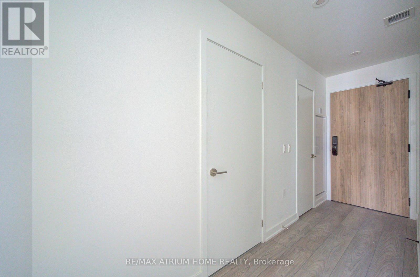 621 - 1 Fairview Road E, Mississauga, Ontario  L5A 4C6 - Photo 12 - W13464170