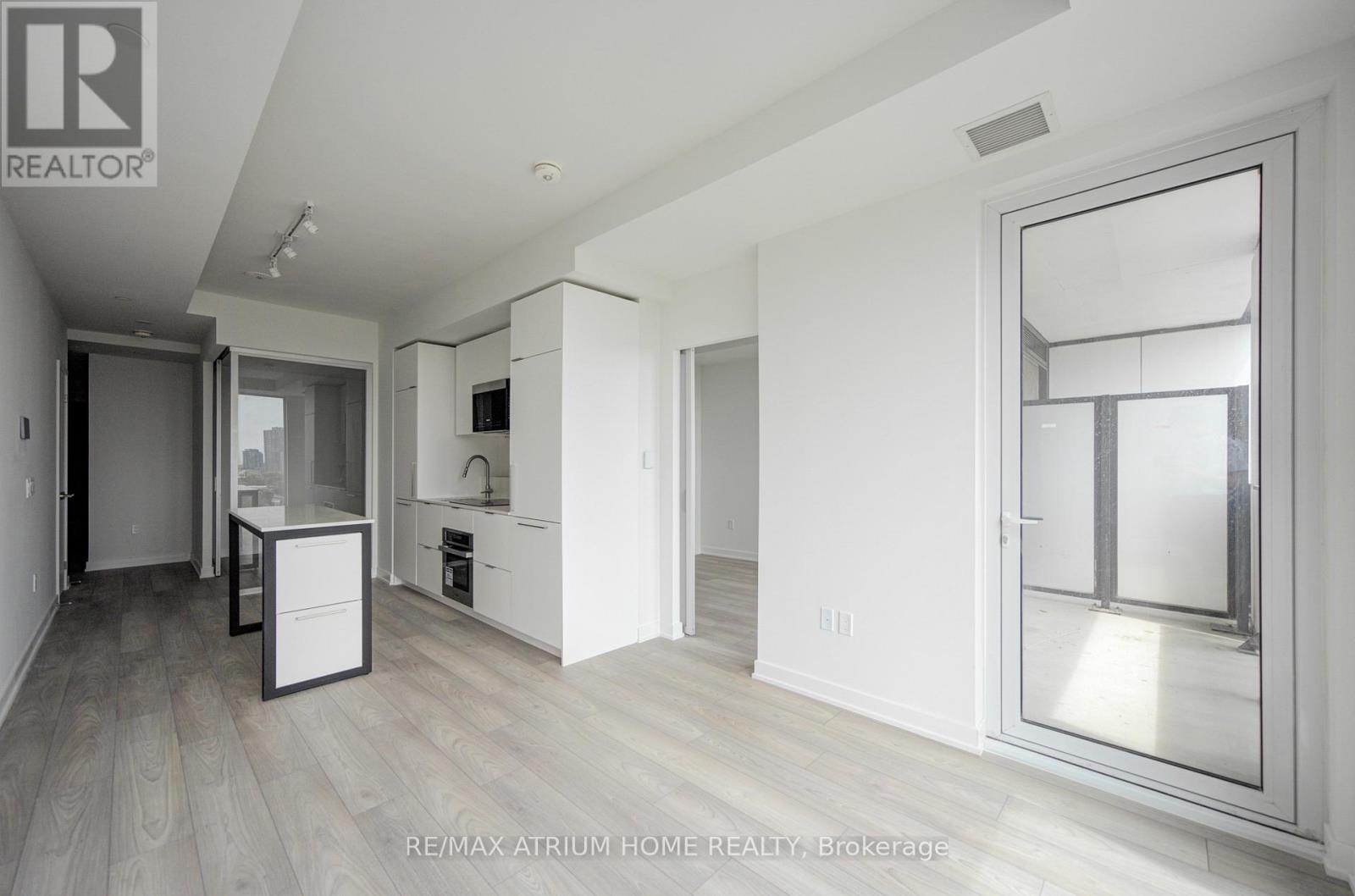 621 - 1 Fairview Road E, Mississauga, Ontario  L5A 4C6 - Photo 21 - W13464170