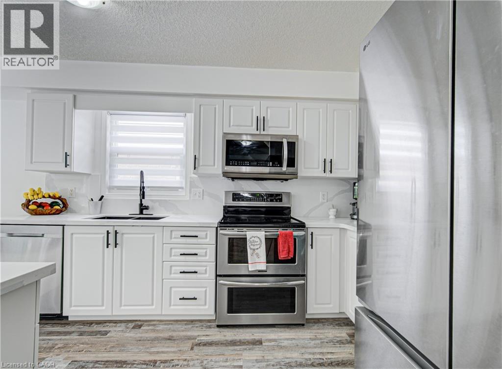 533 Activa Avenue, Kitchener, Ontario  N2E 4C2 - Photo 16 - 40836491