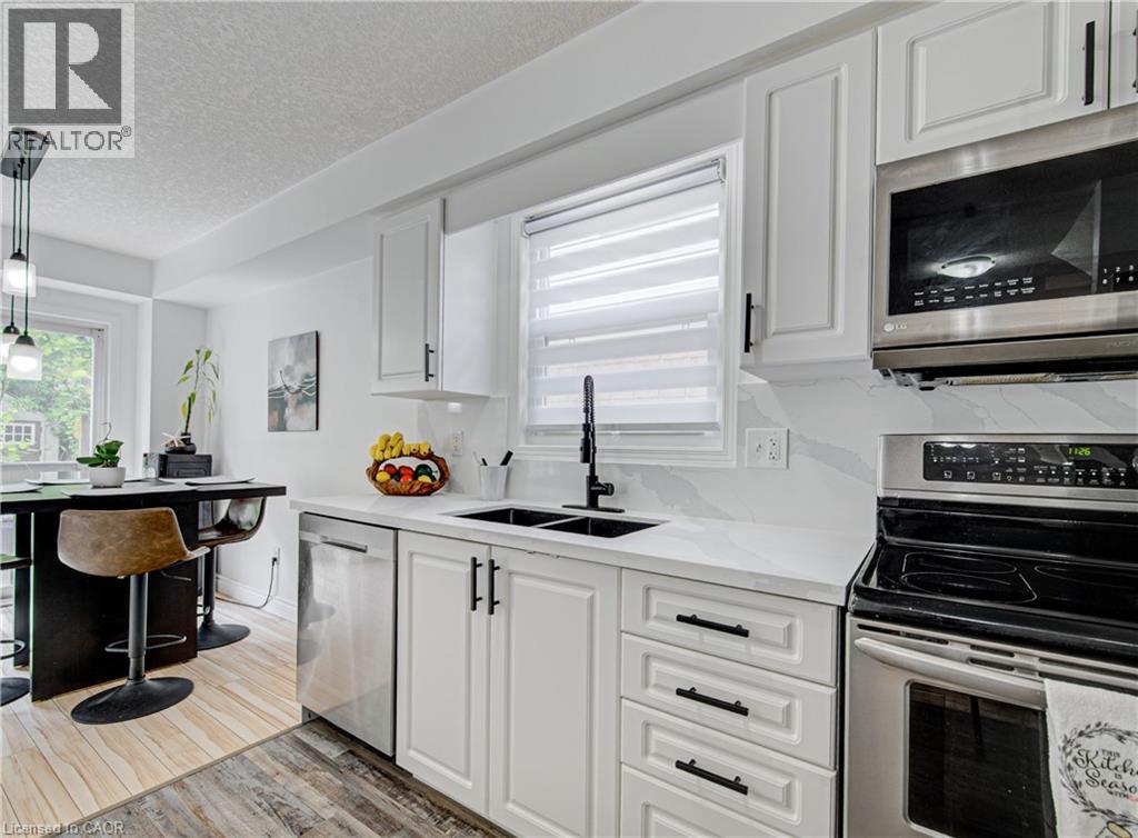 533 Activa Avenue, Kitchener, Ontario  N2E 4C2 - Photo 17 - 40836491