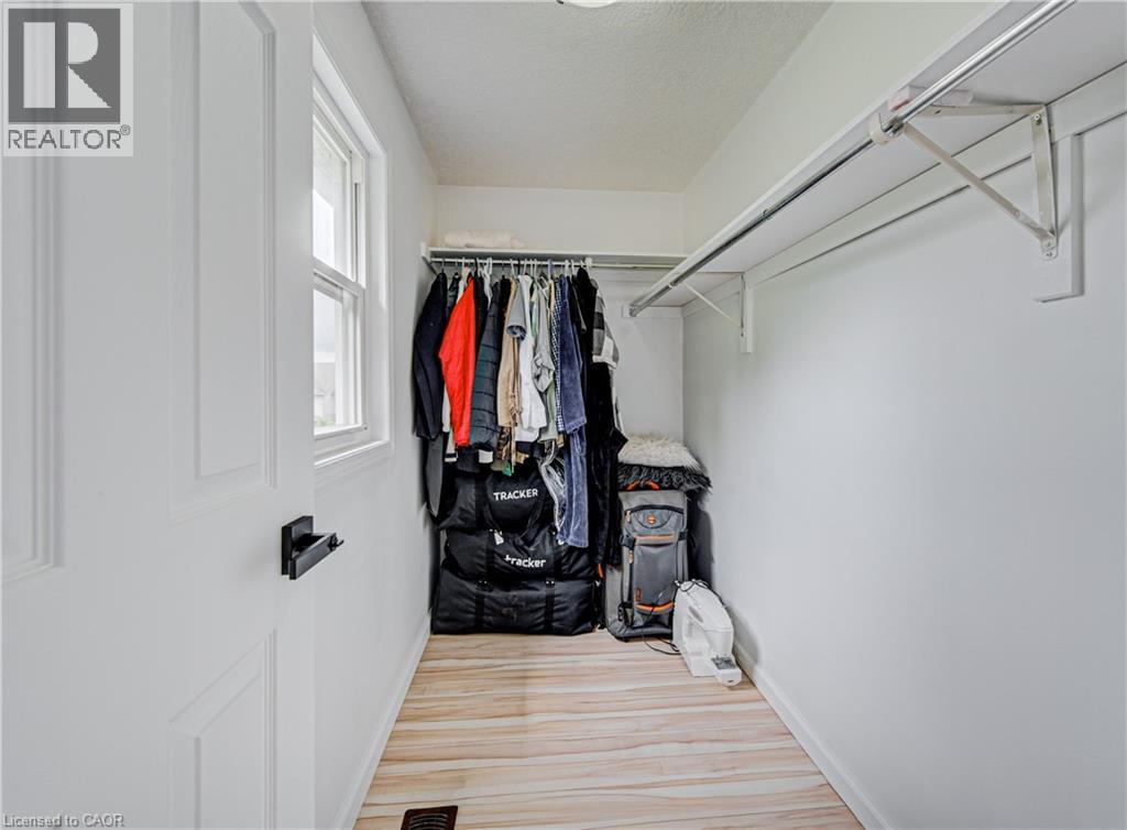 533 Activa Avenue, Kitchener, Ontario  N2E 4C2 - Photo 32 - 40836491