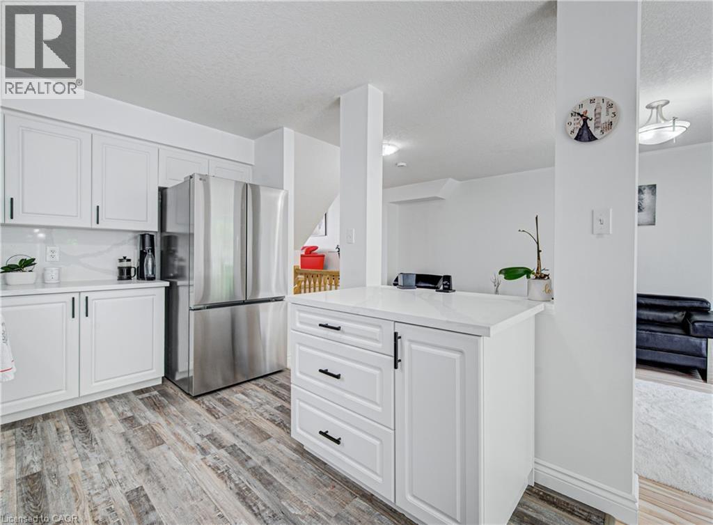 533 Activa Avenue, Kitchener, Ontario  N2E 4C2 - Photo 19 - 40836491