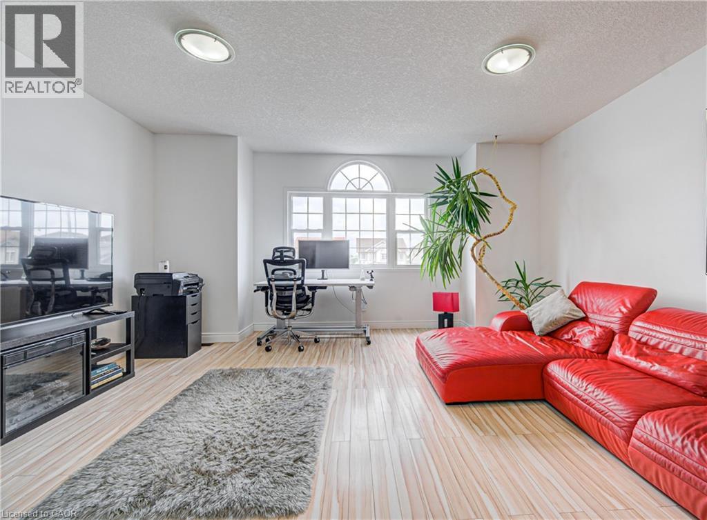533 Activa Avenue, Kitchener, Ontario  N2E 4C2 - Photo 21 - 40836491