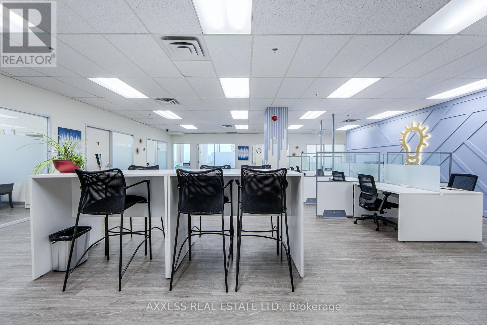 400 - 30 Eglinton Avenue W, Mississauga, Ontario  L5R 3E7 - Photo 18 - W13471078