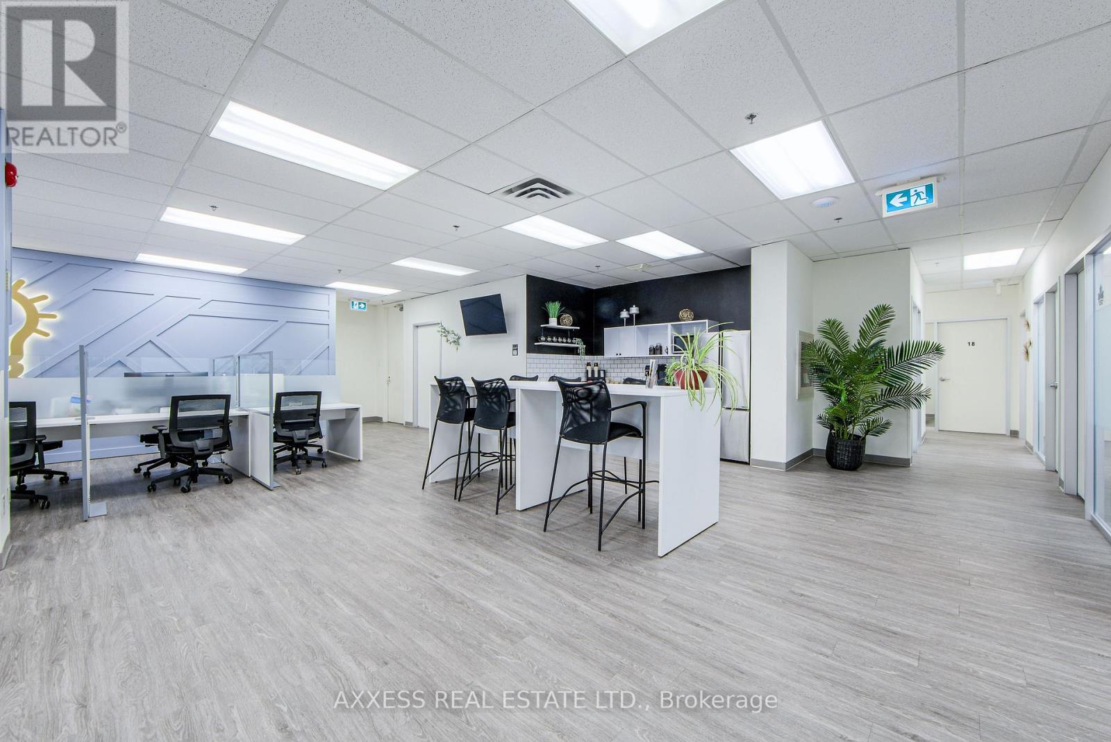 400 - 30 Eglinton Avenue W, Mississauga, Ontario  L5R 3E7 - Photo 21 - W13471078