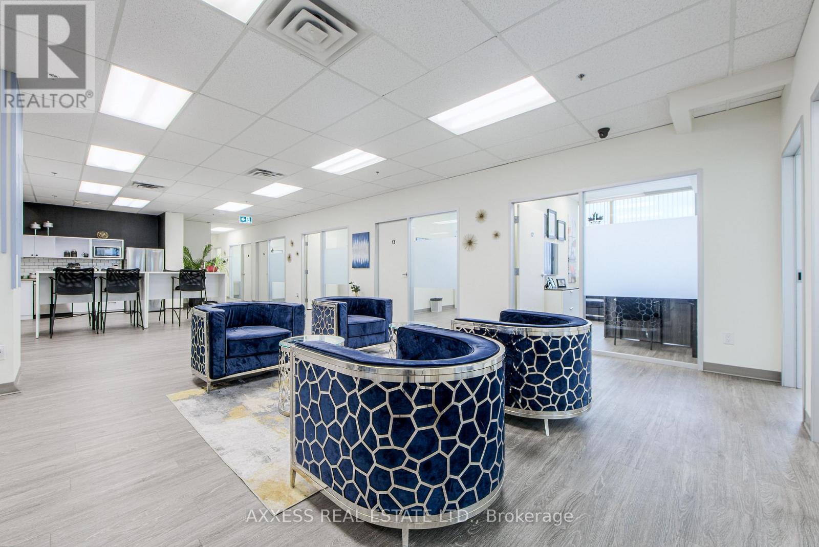 400 - 30 Eglinton Avenue W, Mississauga, Ontario  L5R 3E7 - Photo 22 - W13471078