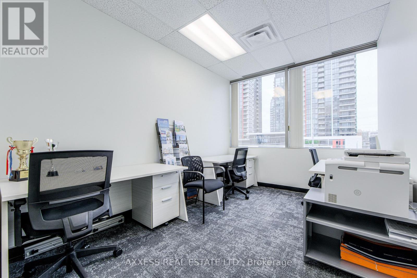 400 - 30 Eglinton Avenue W, Mississauga, Ontario  L5R 3E7 - Photo 27 - W13471078