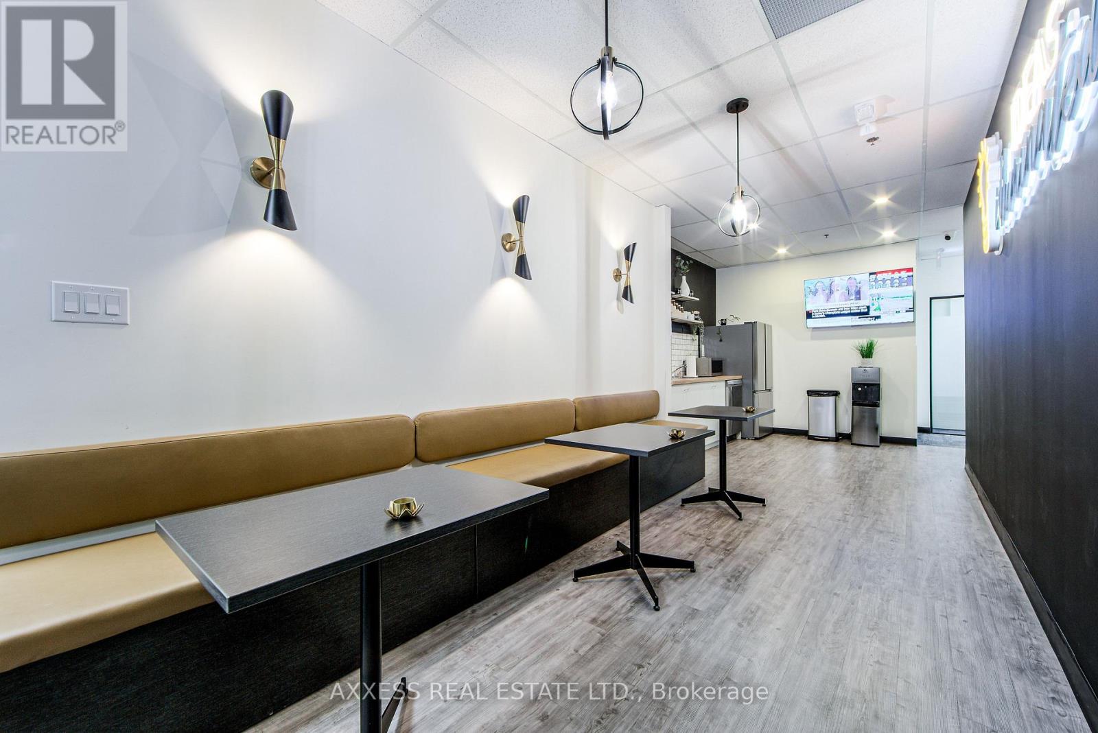 400 - 30 Eglinton Avenue W, Mississauga, Ontario  L5R 3E7 - Photo 32 - W13471078