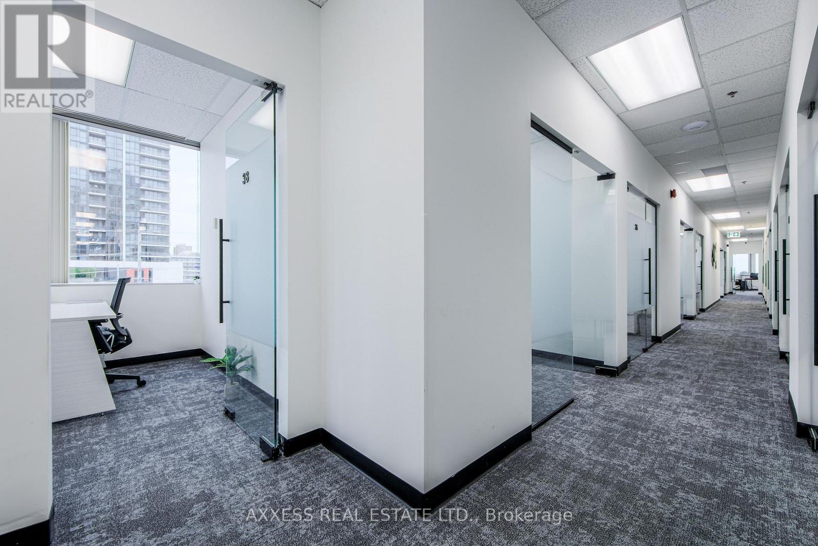 400 - 30 Eglinton Avenue W, Mississauga, Ontario  L5R 3E7 - Photo 35 - W13471078