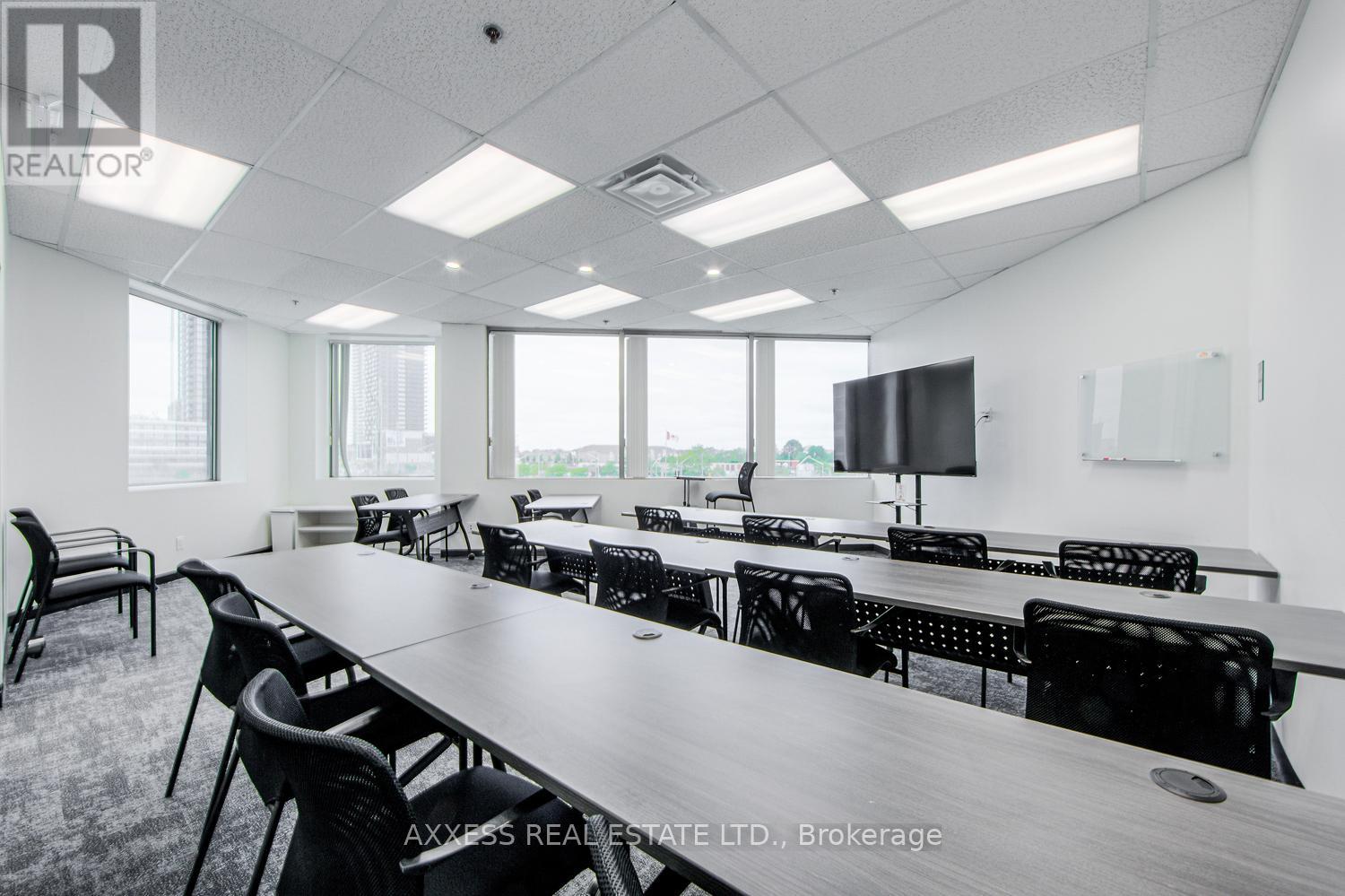 400 - 30 Eglinton Avenue W, Mississauga, Ontario  L5R 3E7 - Photo 37 - W13471078