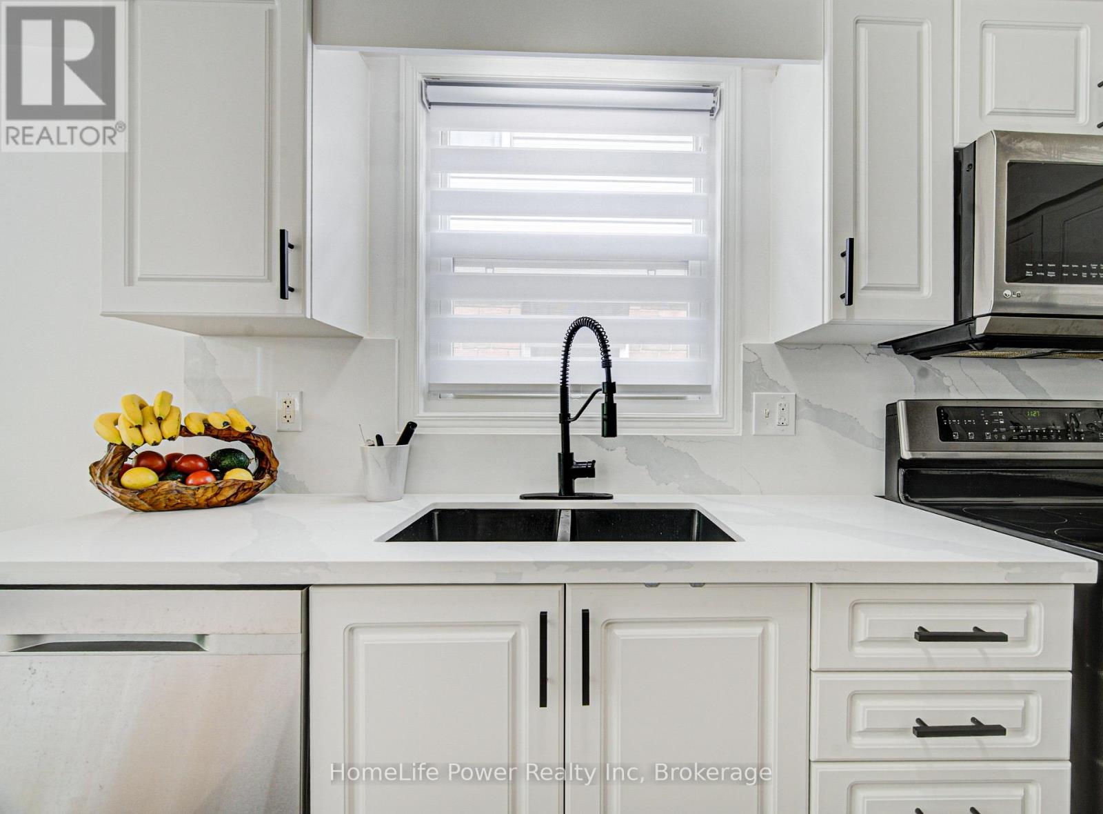 533 Activa Avenue, Kitchener, Ontario  N2E 4C2 - Photo 16 - X13444186