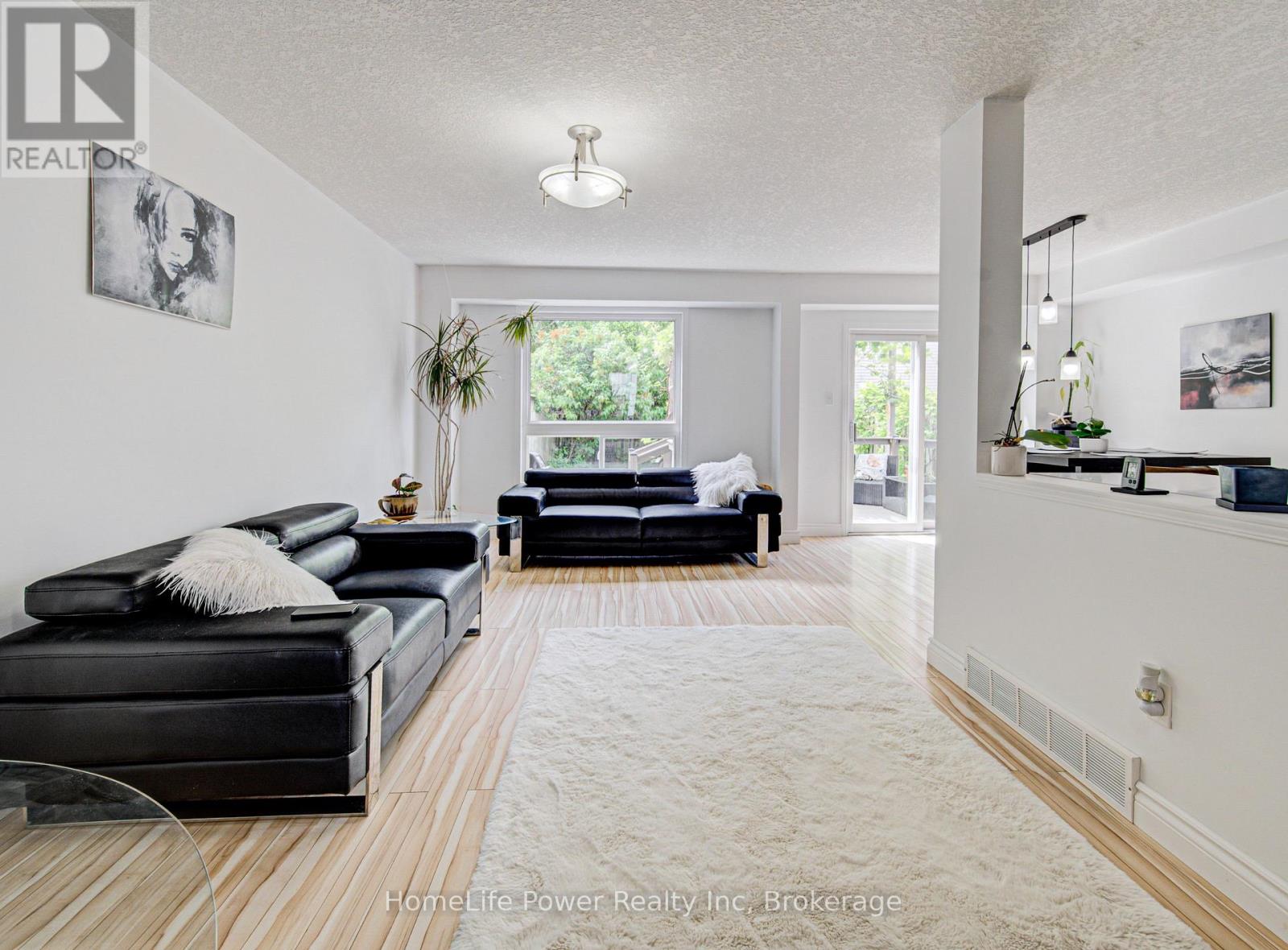 533 Activa Avenue, Kitchener, Ontario  N2E 4C2 - Photo 6 - X13444186