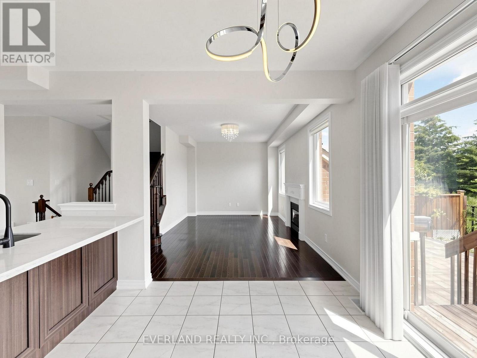 306 Hammersly Boulevard, Markham, Ontario  L6E 2C4 - Photo 12 - N13469878