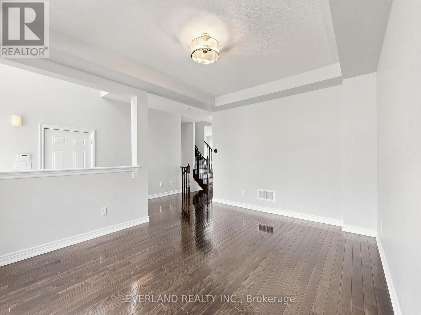 306 Hammersly Boulevard, Markham, Ontario  L6E 2C4 - Photo 7 - N13469878