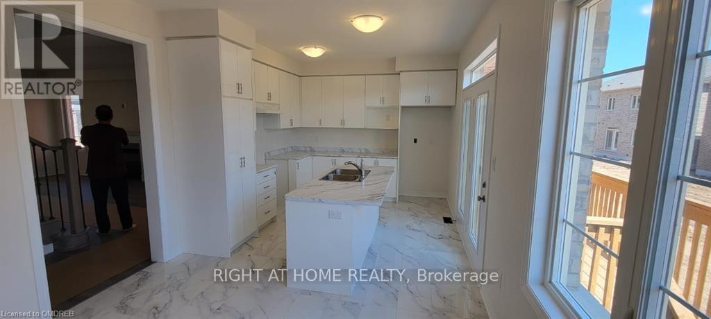 36 Granite Ridge Trail, Hamilton, Ontario L8Y 1B5 - Photo 2 - X13471118