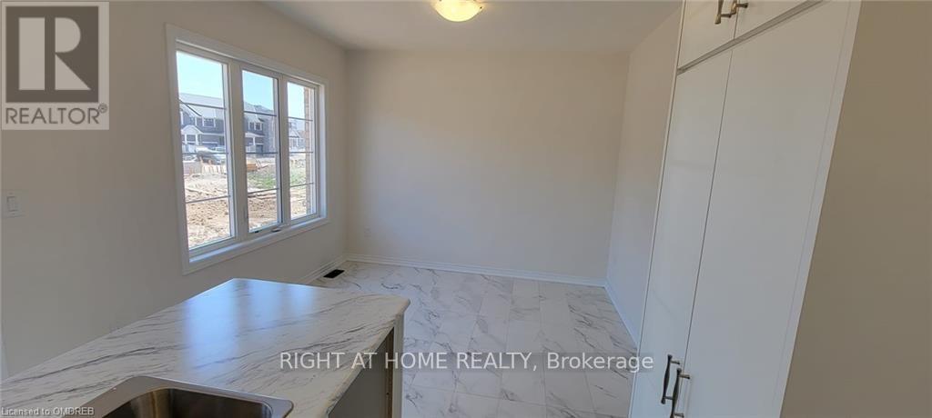 36 Granite Ridge Trail, Hamilton, Ontario L8Y 1B5 - Photo 4 - X13471118