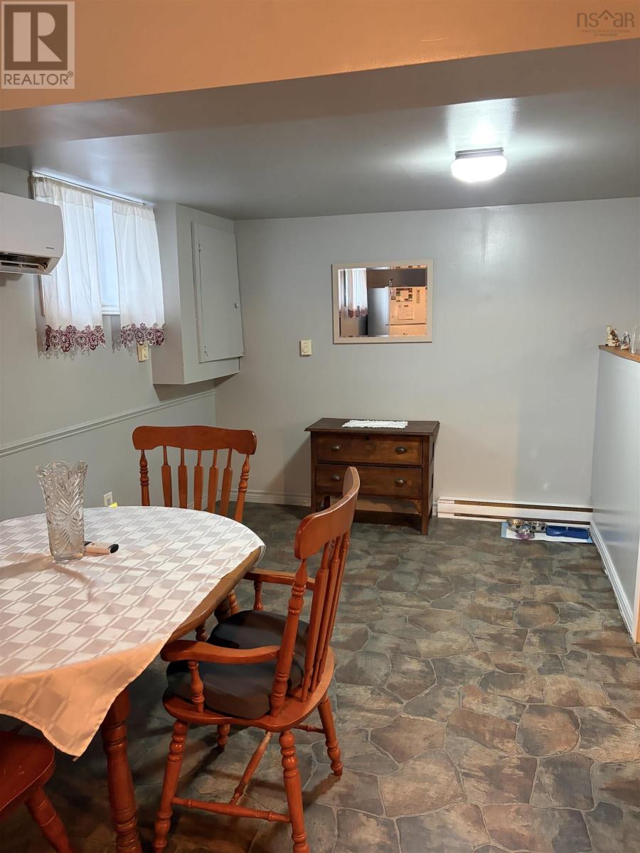 100 Oceanview Crescent, Dominion, Nova Scotia  B1G 1R6 - Photo 16 - 202612244