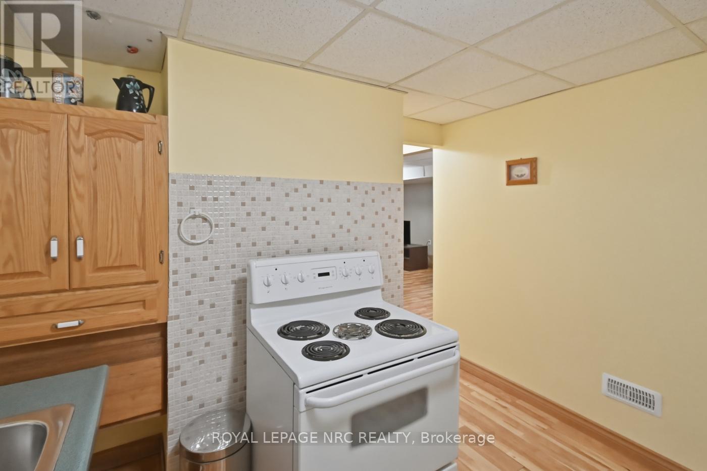 74 Dolphin Street, Port Colborne, Ontario L3K 2J2 - Photo 27 - X13471150