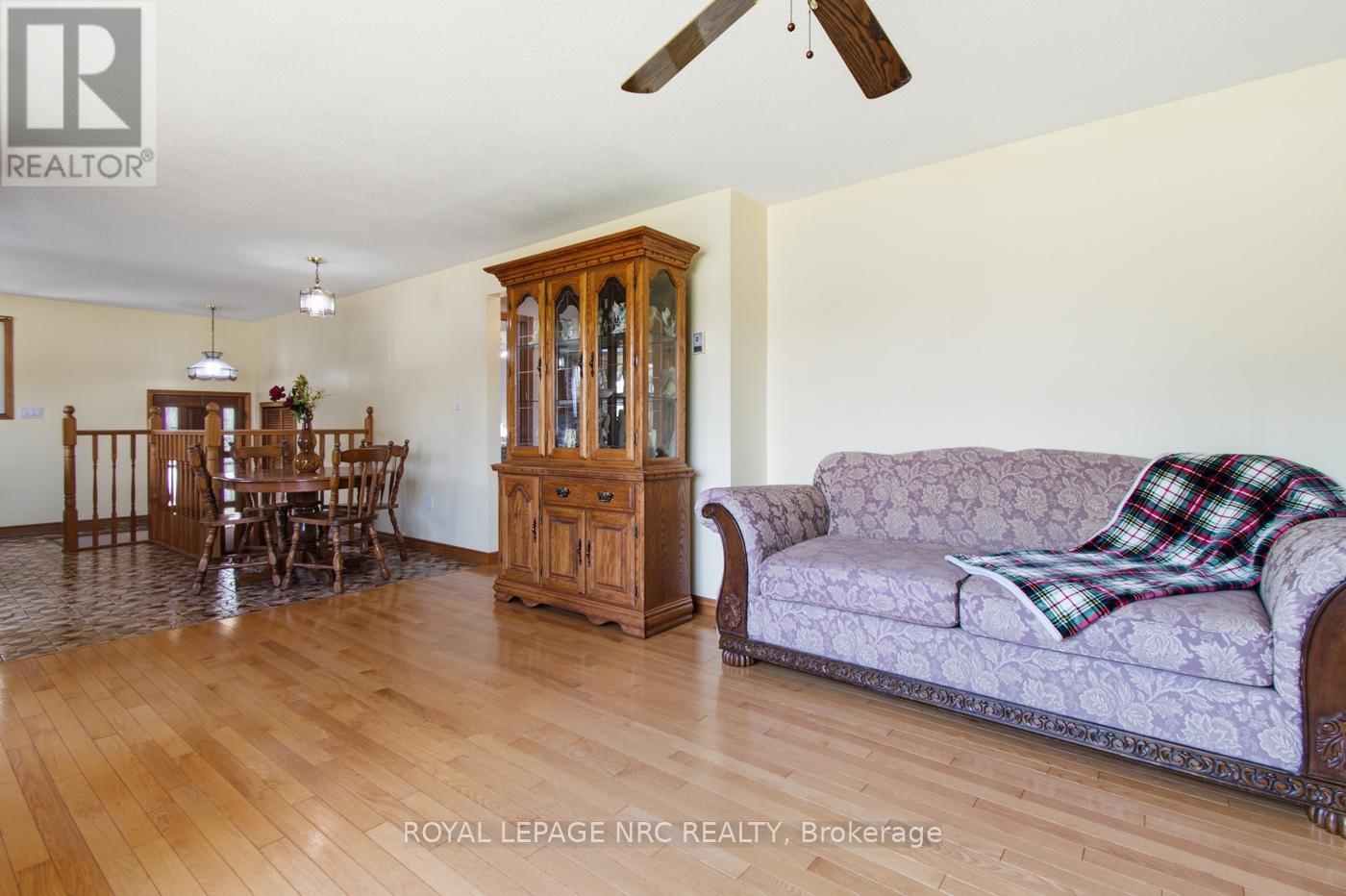74 Dolphin Street, Port Colborne, Ontario L3K 2J2 - Photo 6 - X13471150