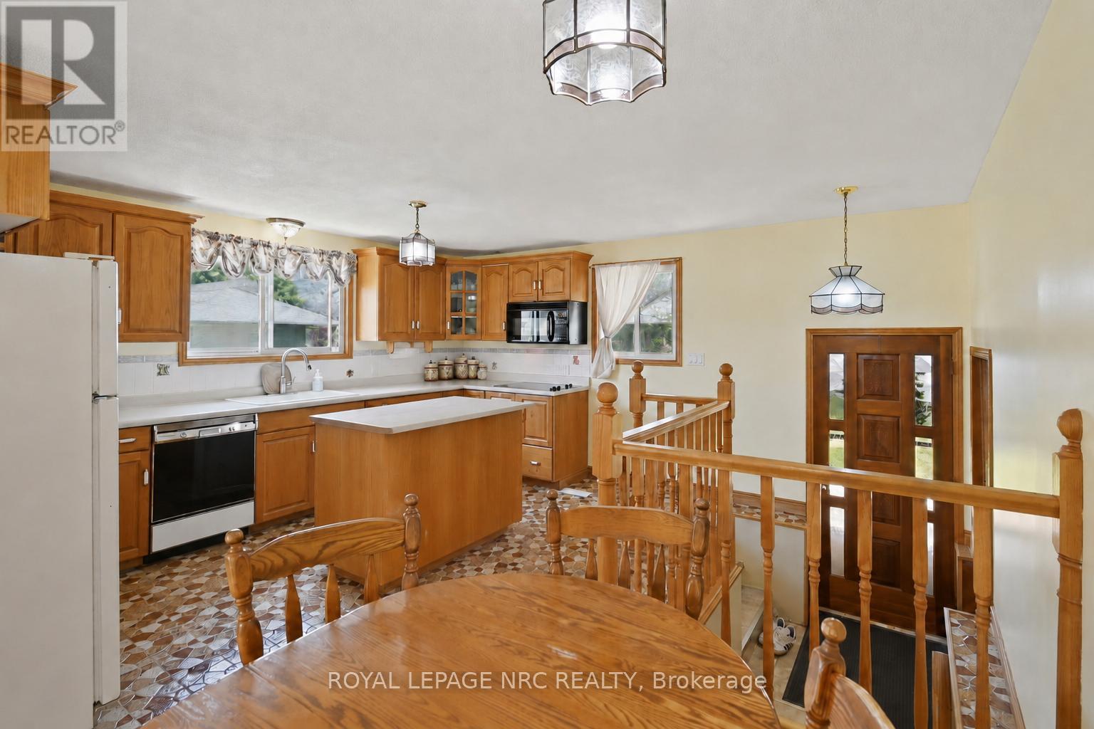 74 Dolphin Street, Port Colborne, Ontario L3K 2J2 - Photo 8 - X13471150