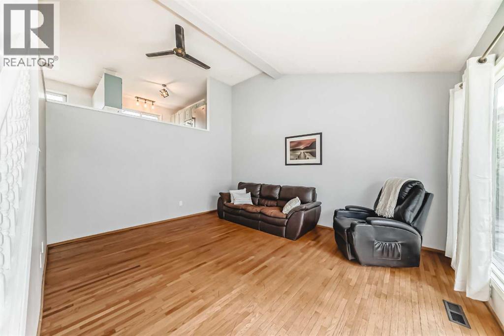 5606 51 Street, Olds, Alberta T4H 1H9 - Photo 7 - A2319964