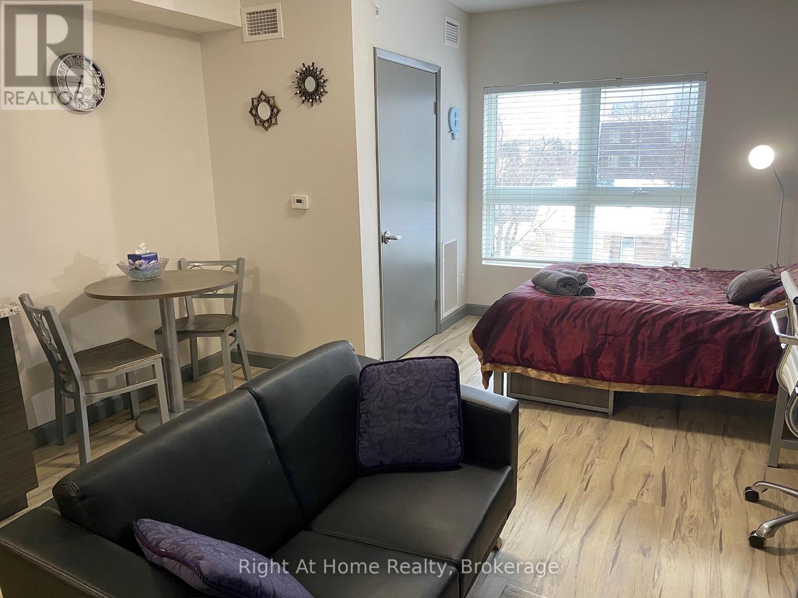 1710 - 258a Sunview Street, Waterloo, Ontario  N2L 3V9 - Photo 19 - X13423134