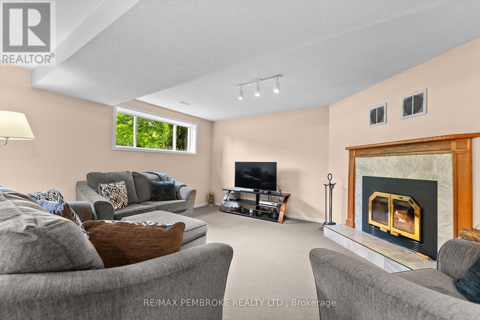 44 Ravenwood Crescent, Petawawa, Ontario  K8H 3N1 - Photo 28 - X13471186