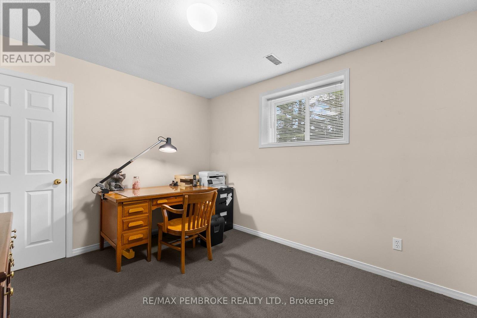 44 Ravenwood Crescent, Petawawa, Ontario  K8H 3N1 - Photo 34 - X13471186