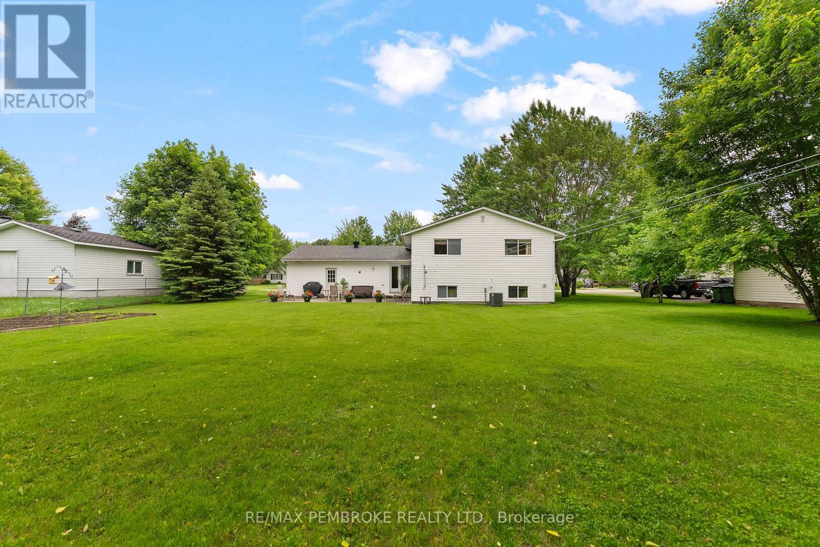 44 Ravenwood Crescent, Petawawa, Ontario  K8H 3N1 - Photo 40 - X13471186
