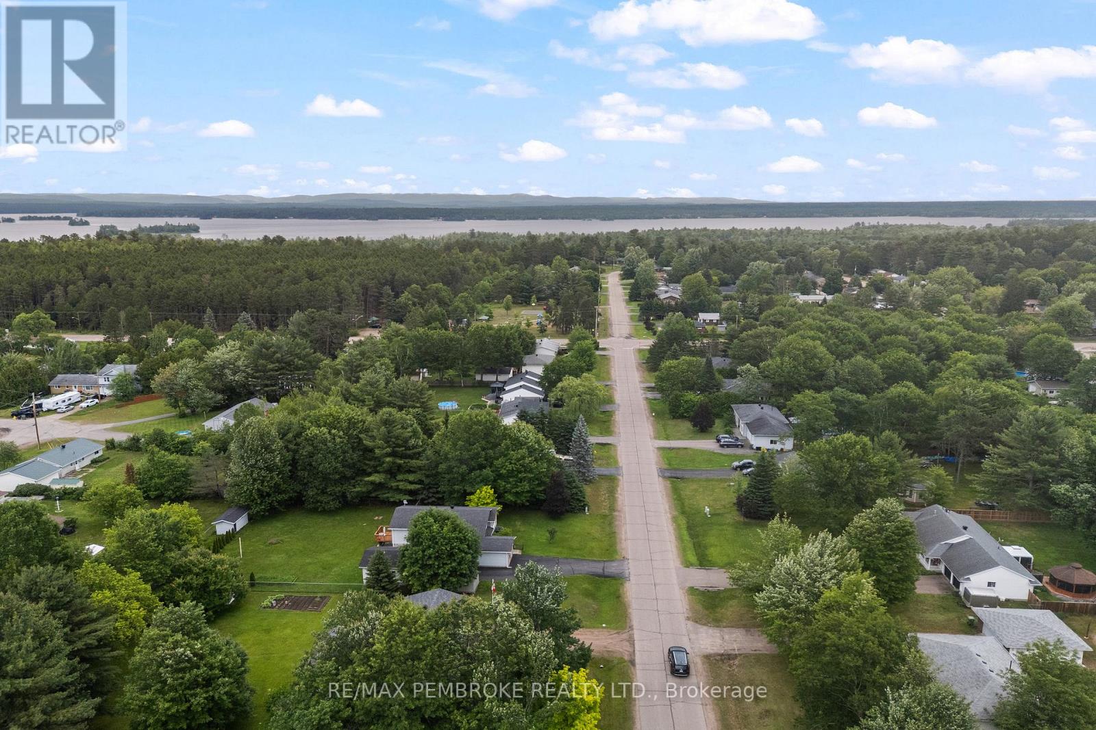 44 Ravenwood Crescent, Petawawa, Ontario  K8H 3N1 - Photo 43 - X13471186