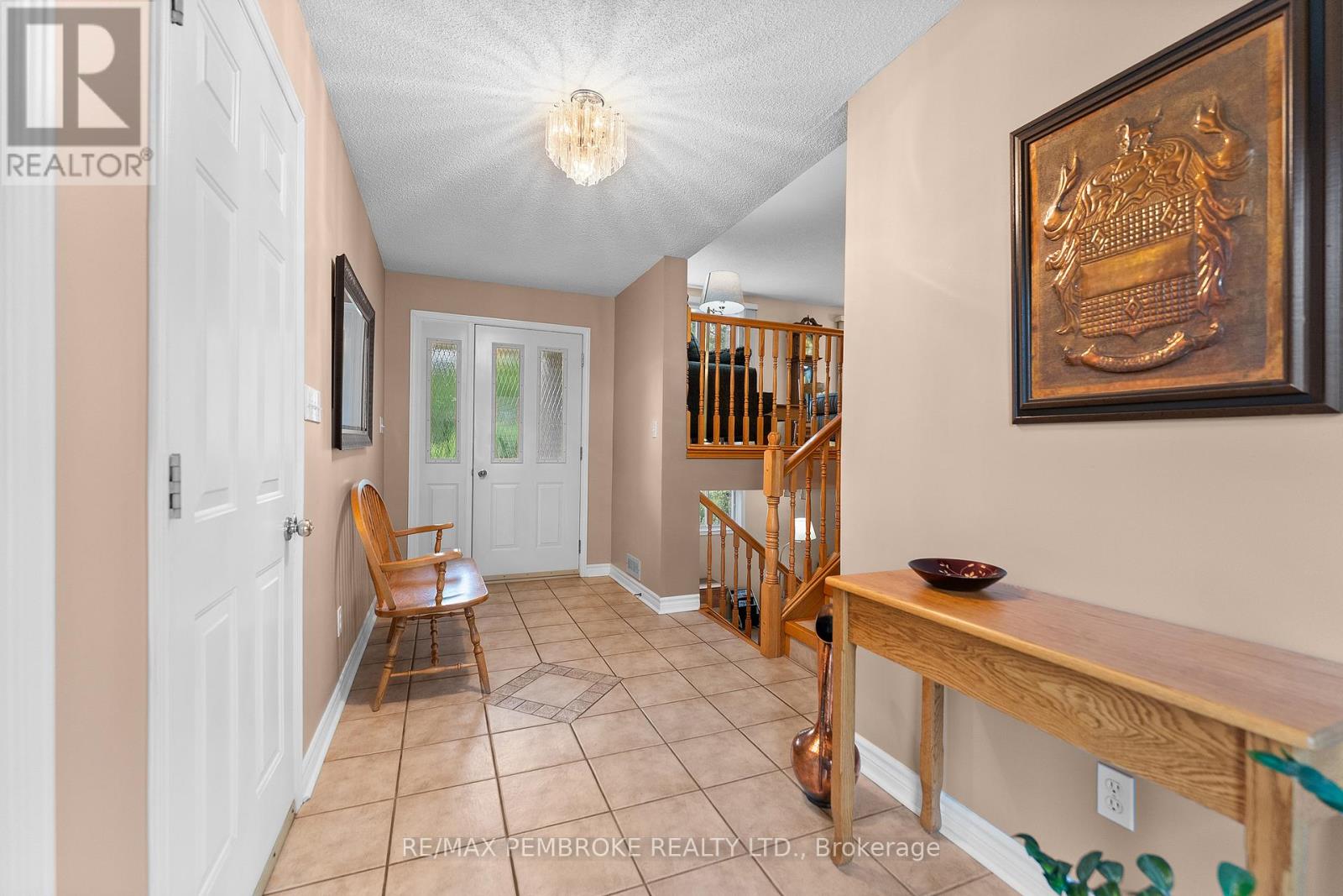 44 Ravenwood Crescent, Petawawa, Ontario K8H 3N1 - Photo 6 - X13471186