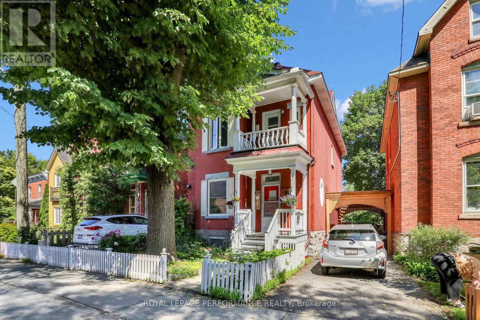 2 - 205 FLORA STREET, Ottawa, Ontario