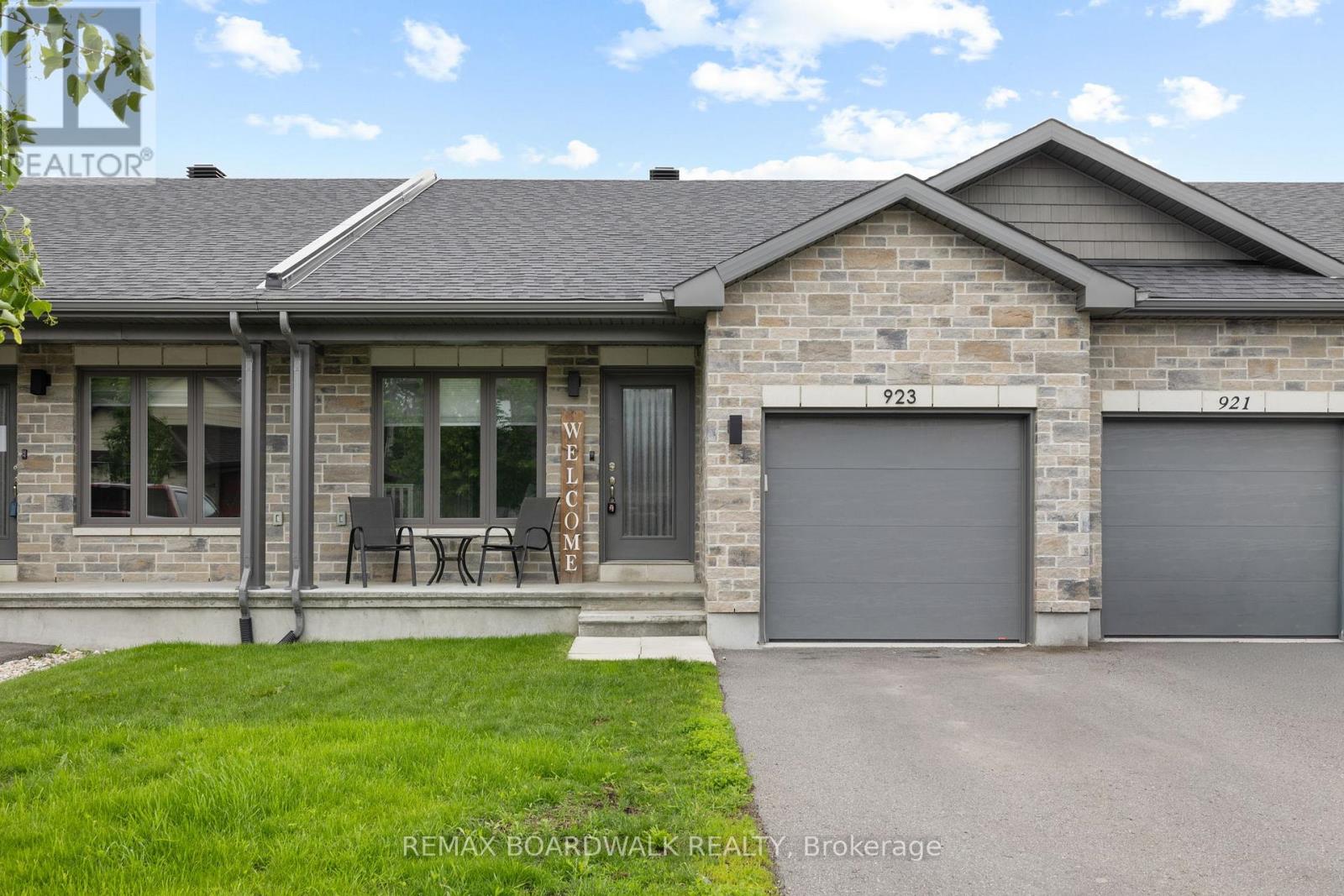 923 LEISHMAN DRIVE, Mississippi Mills, Ontario