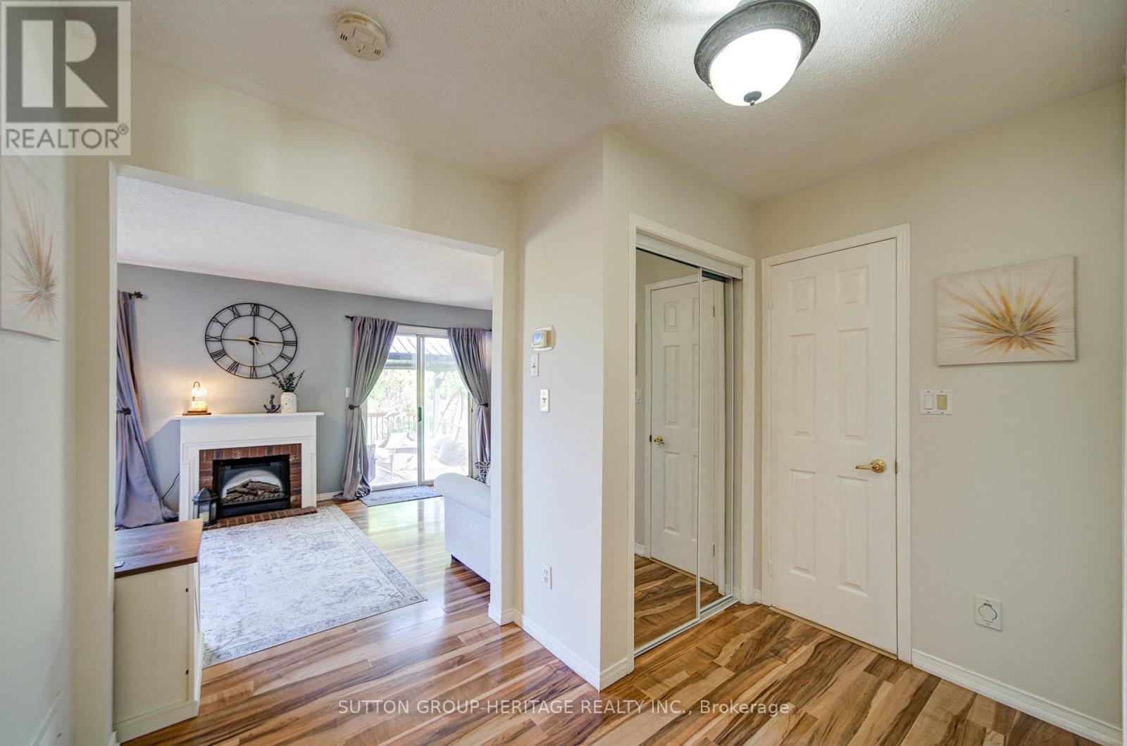 19 Hooper Square, Clarington, Ontario  L1C 4X7 - Photo 10 - E13471208