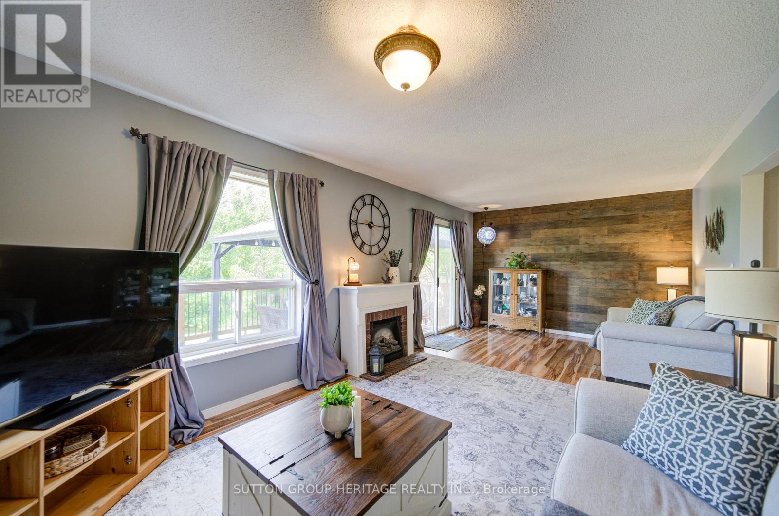 19 Hooper Square, Clarington, Ontario  L1C 4X7 - Photo 18 - E13471208