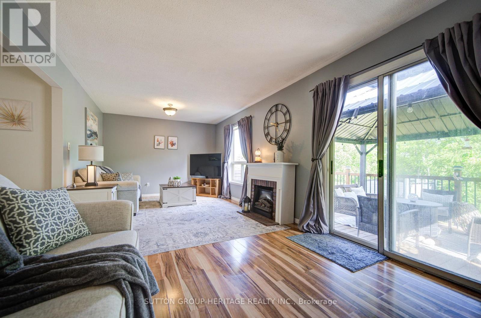 19 Hooper Square, Clarington, Ontario  L1C 4X7 - Photo 24 - E13471208