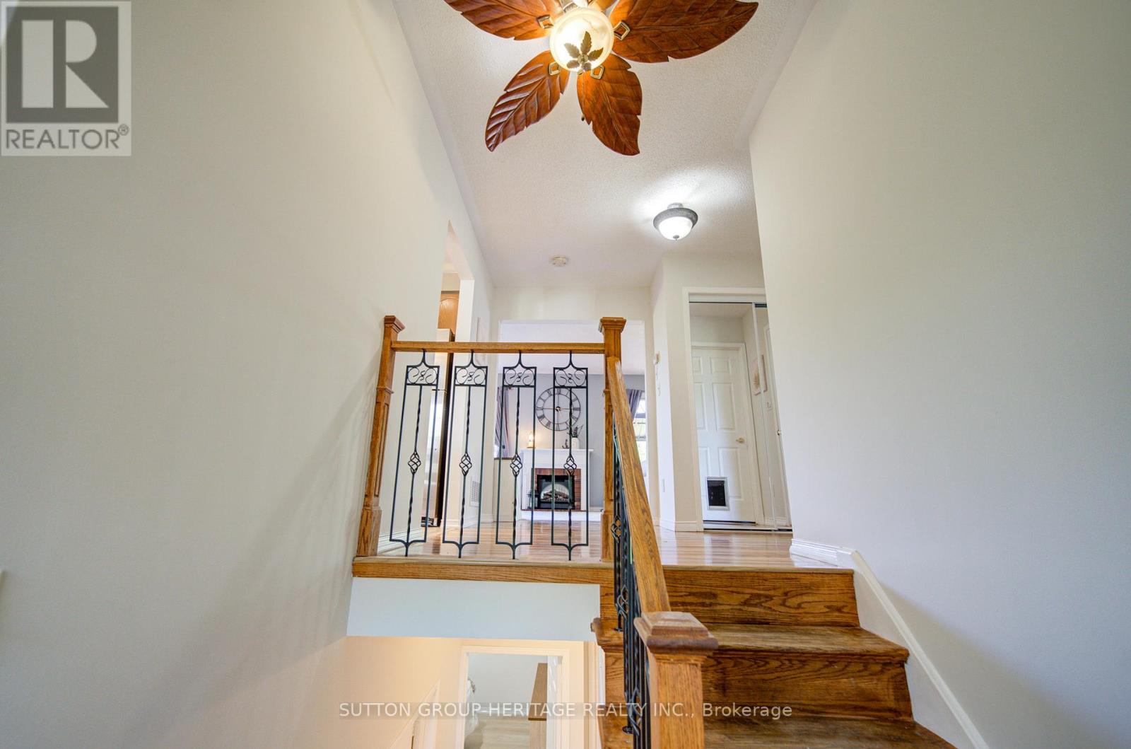 19 Hooper Square, Clarington, Ontario  L1C 4X7 - Photo 8 - E13471208