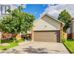 19 HOOPER SQUARE, Clarington, Ontario