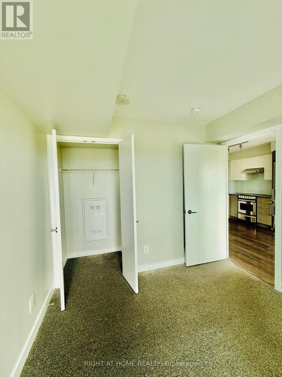 1215 - 160 Flemington Road, Toronto, Ontario  M6A 0A9 - Photo 7 - W12859724