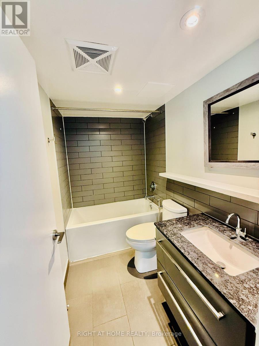 1215 - 160 Flemington Road, Toronto, Ontario  M6A 0A9 - Photo 8 - W12859724