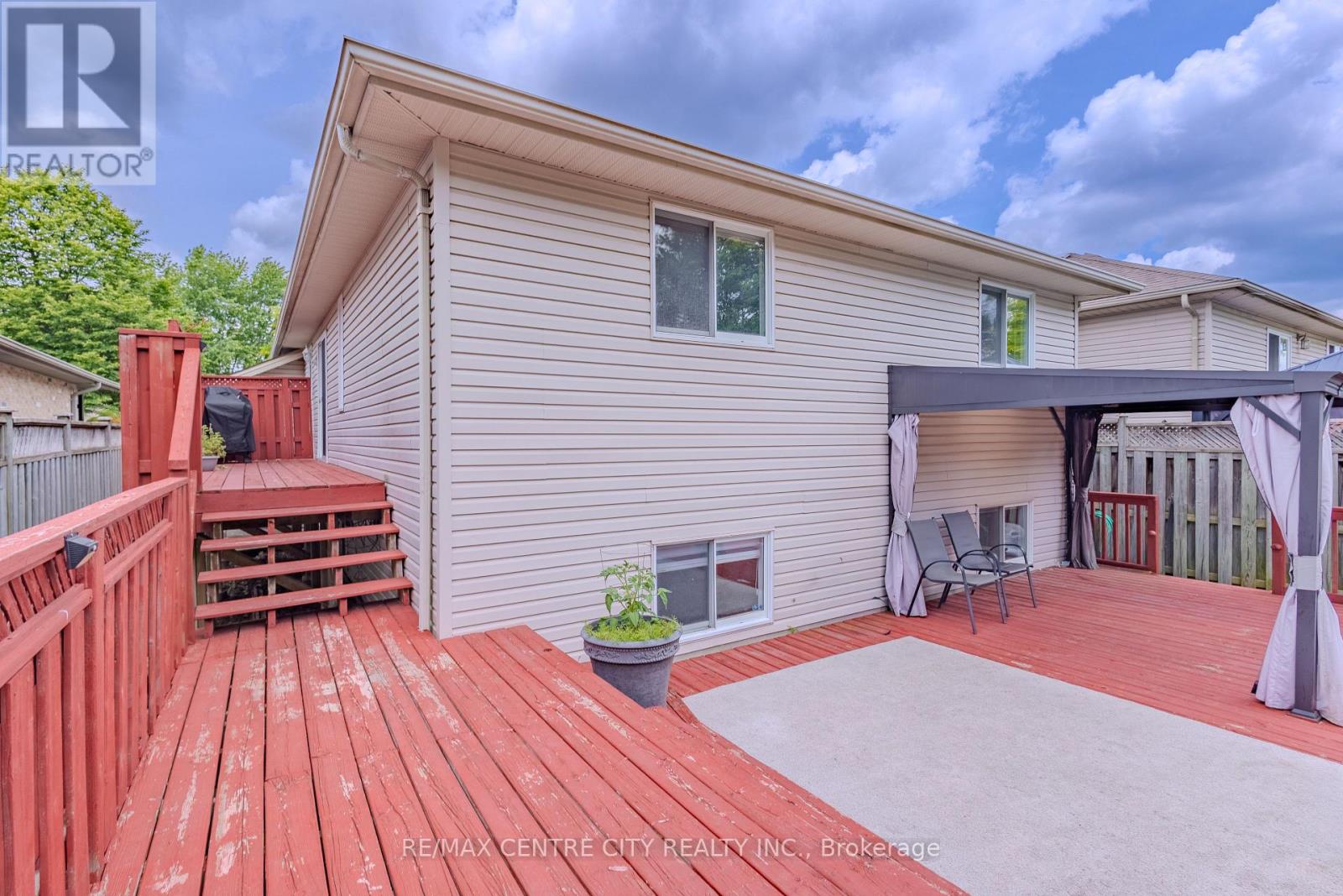 18 Kennedy Place, London East, Ontario  N5V 4W1 - Photo 21 - X13448176