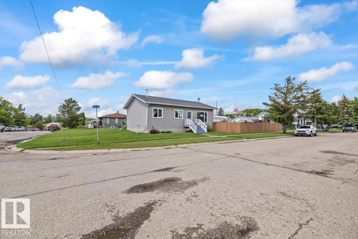 4708 47a Av, Onoway, Alberta  T0E 1V0 - Photo 8 - E4494925