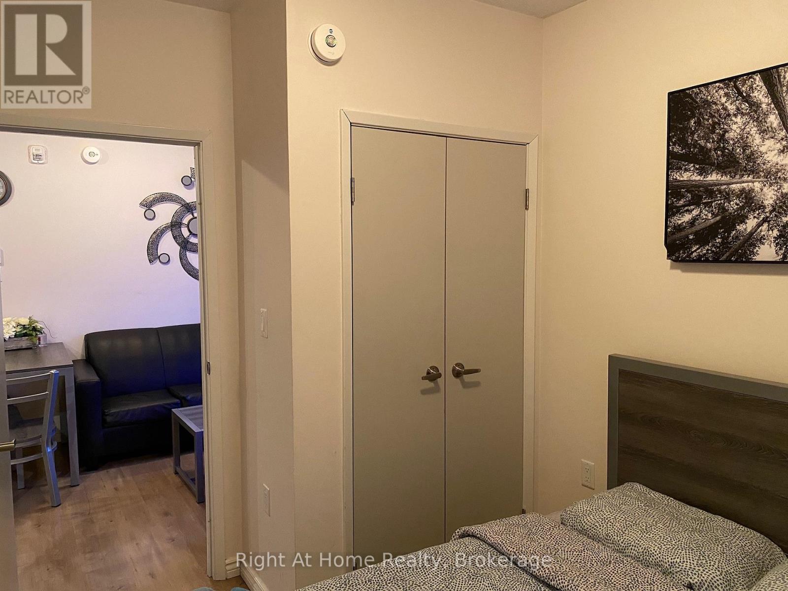 F213 - 275 Larch Street, Waterloo, Ontario  N2H 0J2 - Photo 12 - X13245662