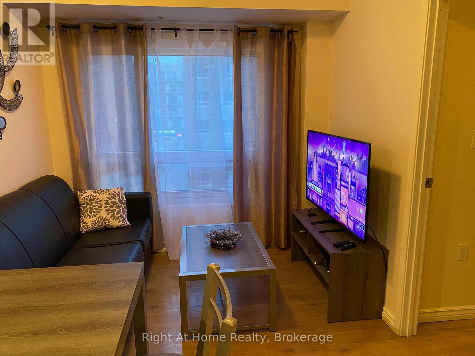 F213 - 275 Larch Street, Waterloo, Ontario  N2H 0J2 - Photo 2 - X13245662