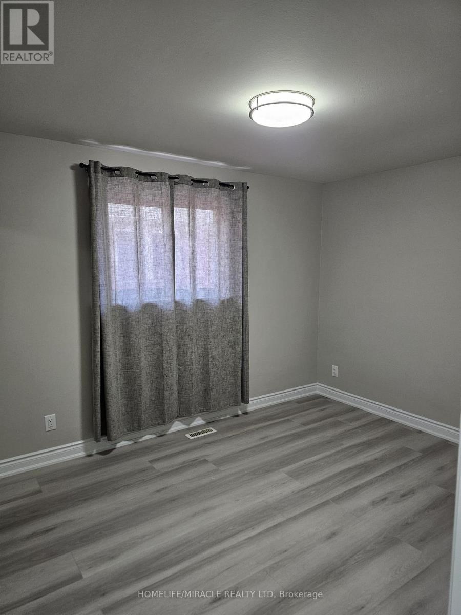 61 Deerfield Crescent, Brampton, Ontario  L6T 1K8 - Photo 14 - W13471176