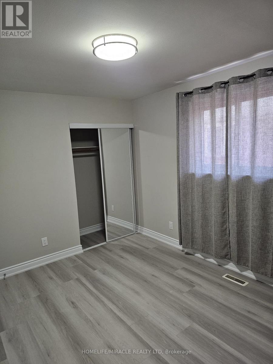 61 Deerfield Crescent, Brampton, Ontario  L6T 1K8 - Photo 15 - W13471176