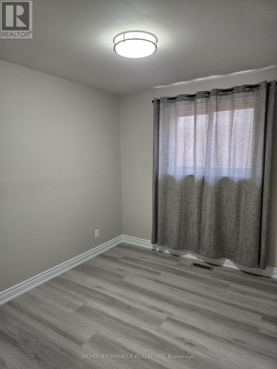 61 Deerfield Crescent, Brampton, Ontario  L6T 1K8 - Photo 19 - W13471176