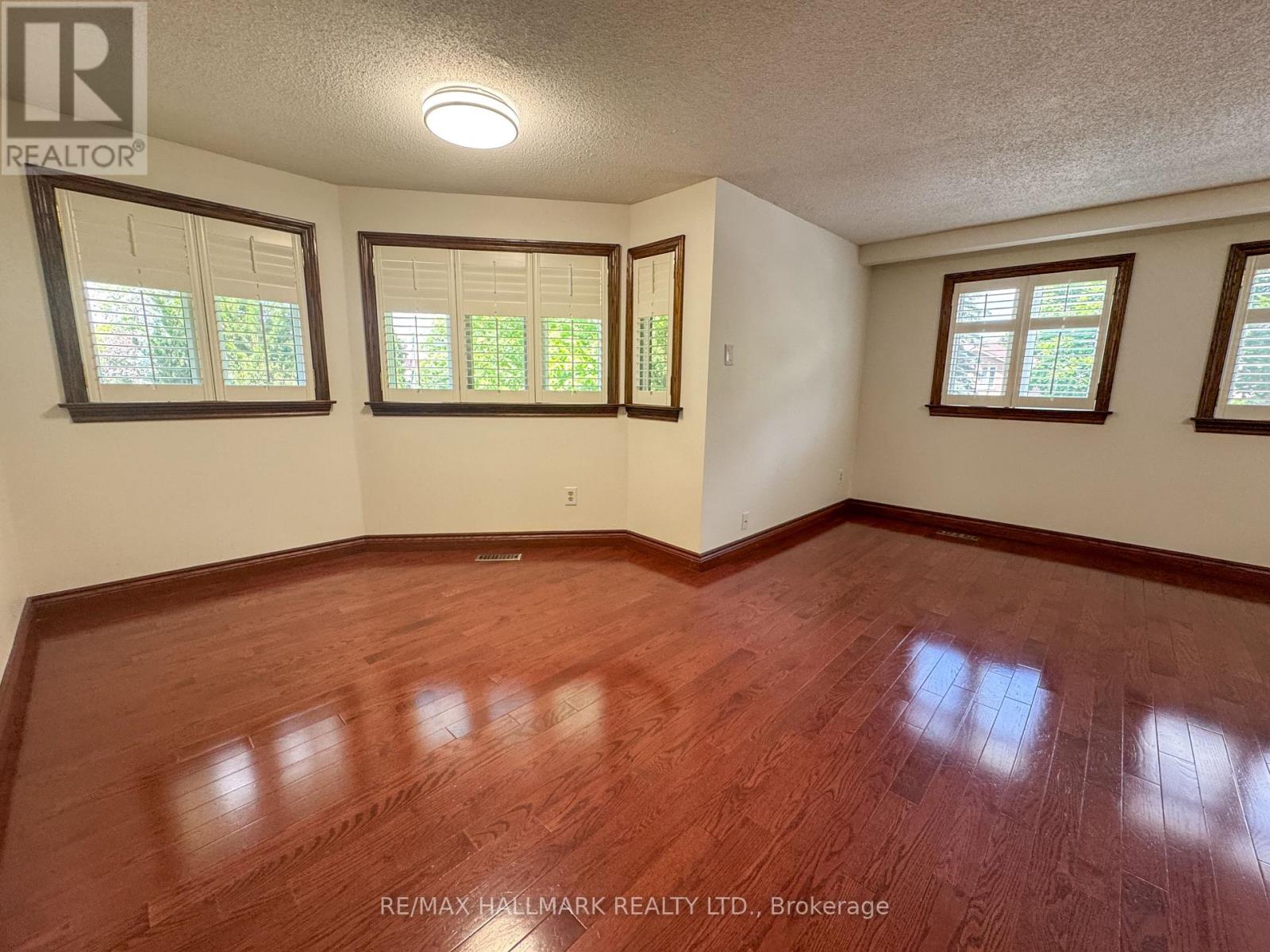 145 Old Surrey Lane, Richmond Hill, Ontario  L4C 6R9 - Photo 13 - N13469658