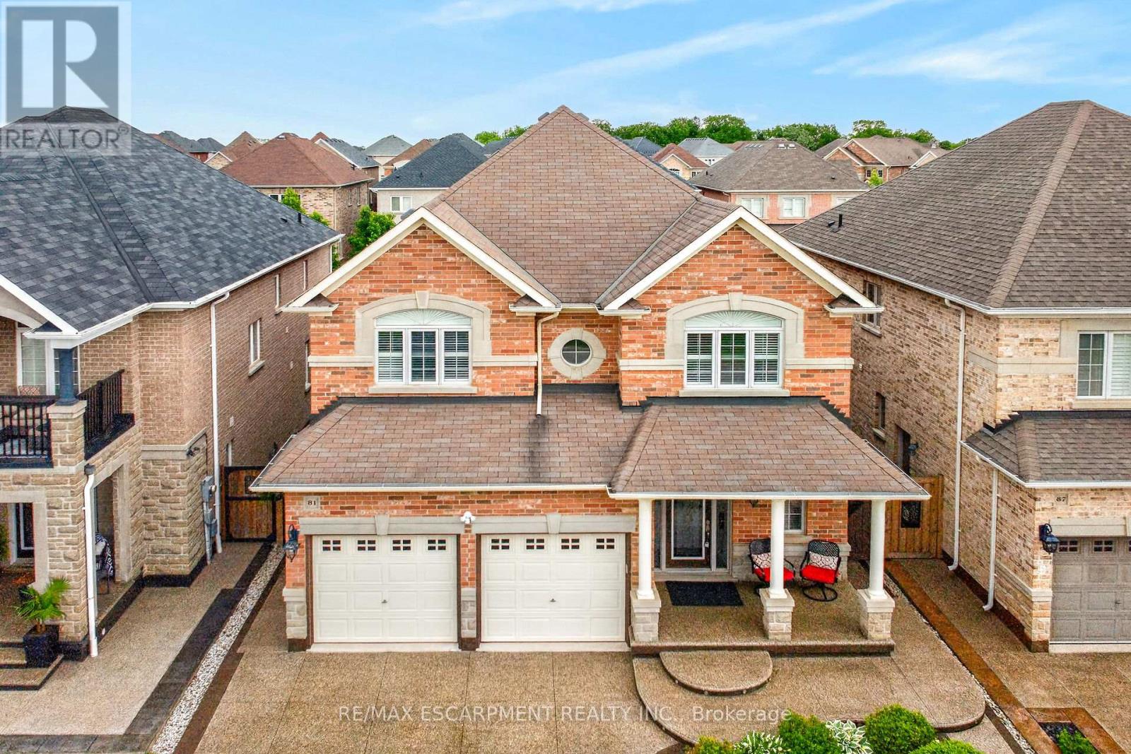 81 Morning Mist Drive, Hamilton, Ontario  L9B 0E6 - Photo 2 - X13471160
